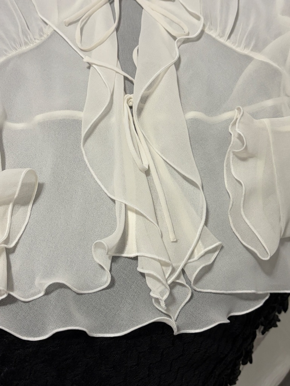 LIKE NEW! Women's Aritzia Wilfred Frenchie Cream Tie Chiffon Blouse-XS - Picture 4 of 10